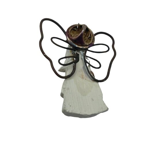 Vintage Resin Angel Pin - Picture 2 of 3